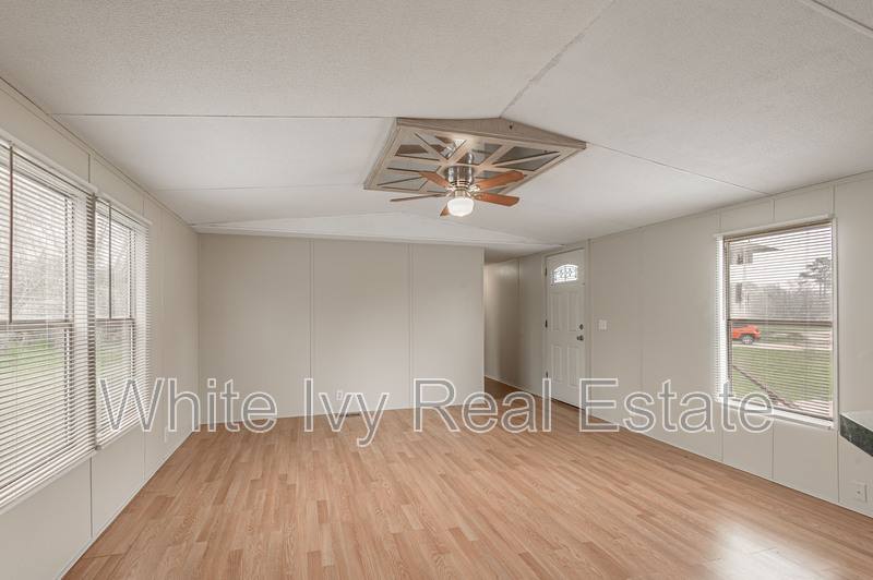 House for rent at 1345 FM 405 #4, Huntsville, TX 77320