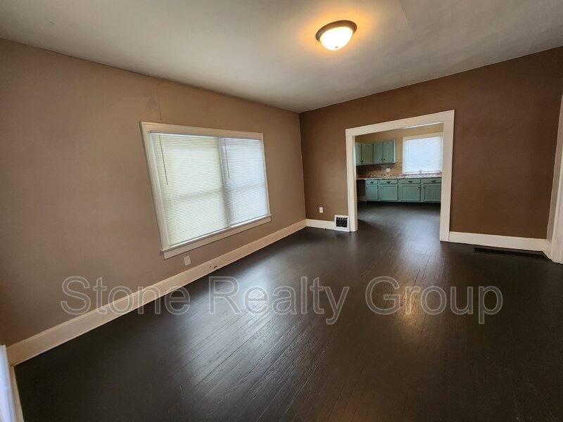 House for rent at 1419 S 11th 1 2 St, Terre Haute, IN 47802