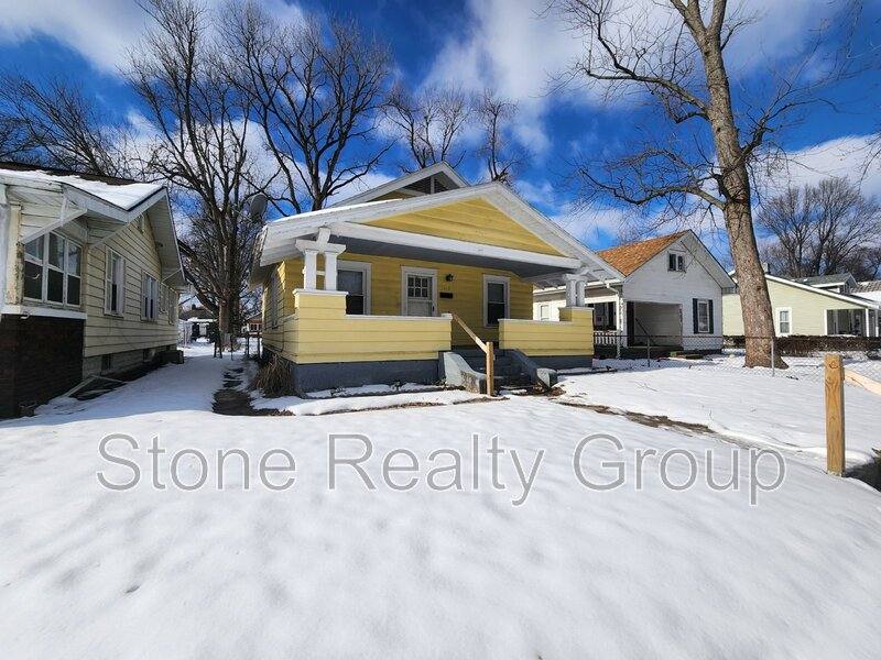 House for rent at 1419 S 11th 1 2 St, Terre Haute, IN 47802