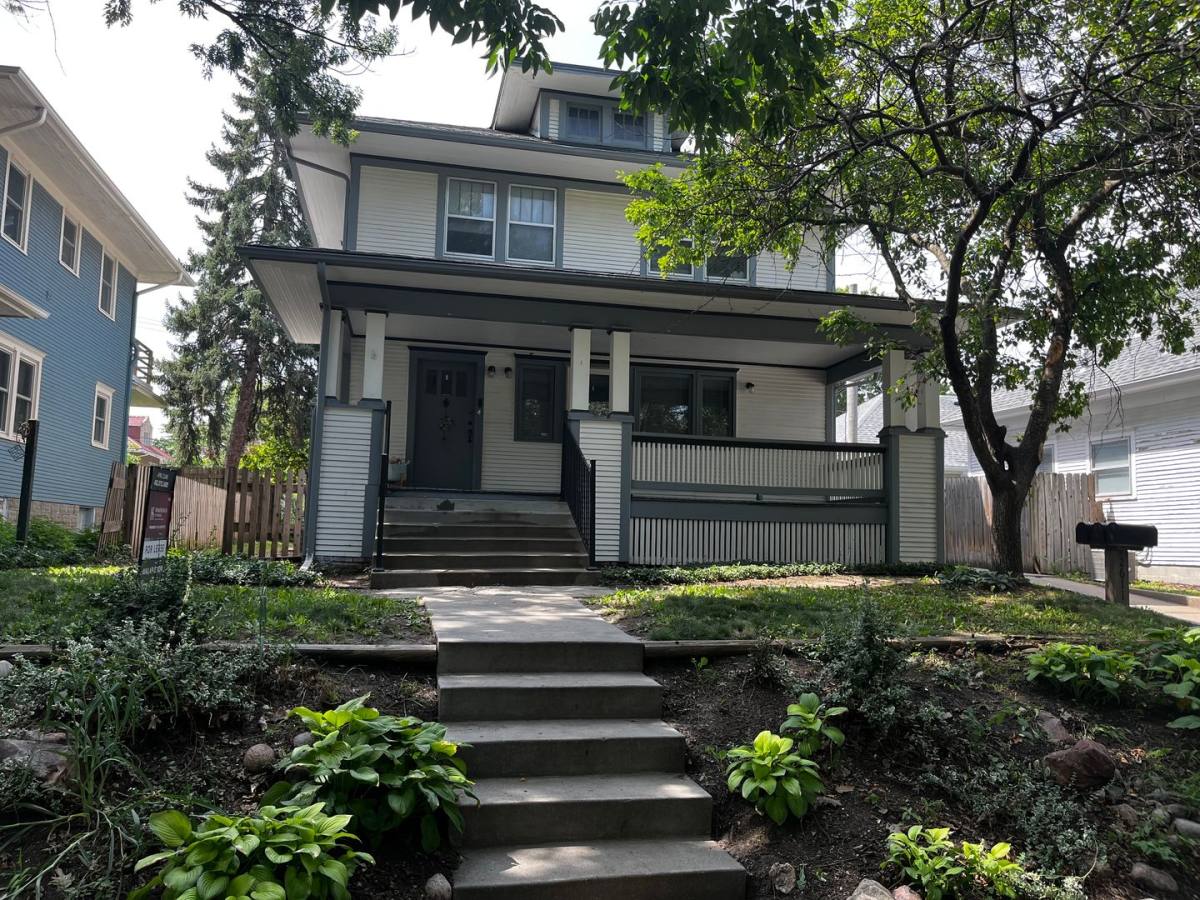 Apartment for rent at 2611 A St, Lincoln, NE 68502