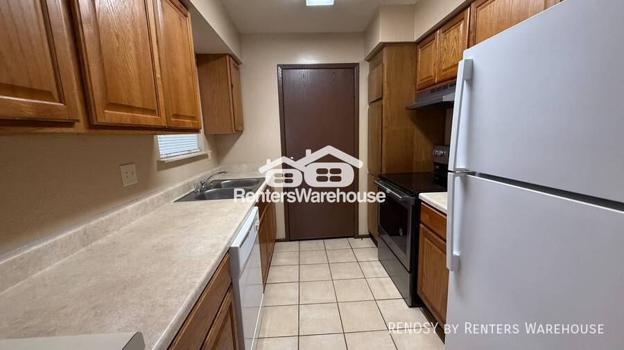 Apartment for rent at 13480 S Thorntree Dr #316, Houston, TX 77015