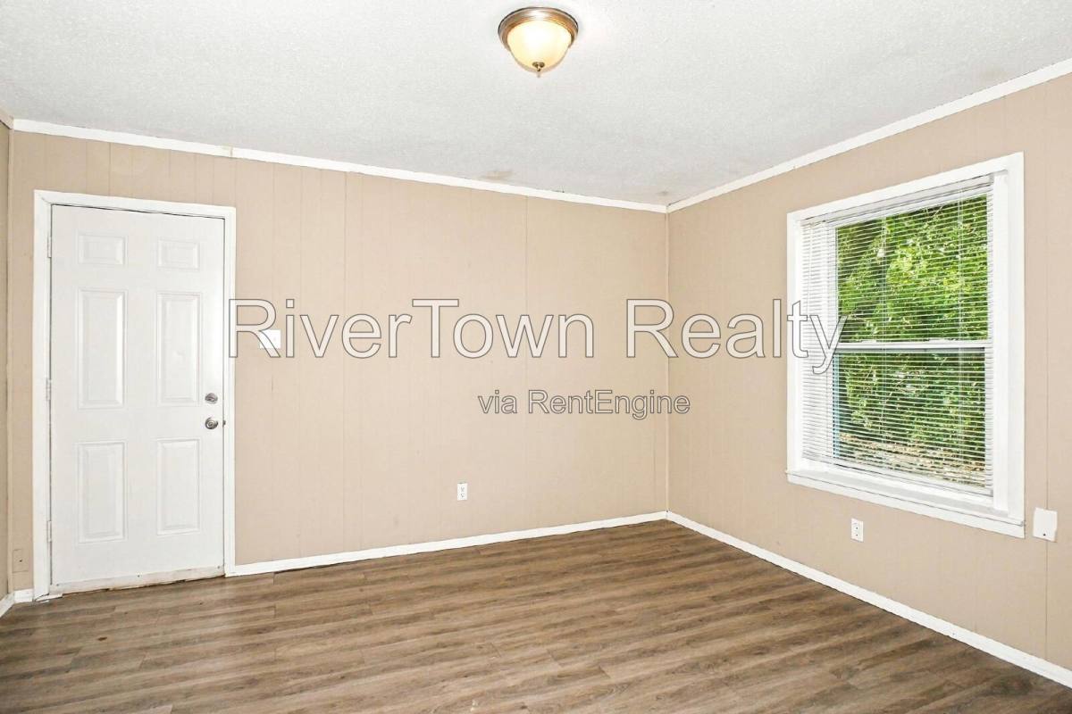 House for rent at 3386 Spring Water Cove, Memphis, TN 38128