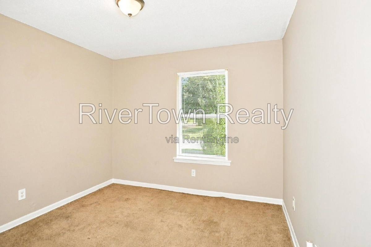 House for rent at 3386 Spring Water Cove, Memphis, TN 38128