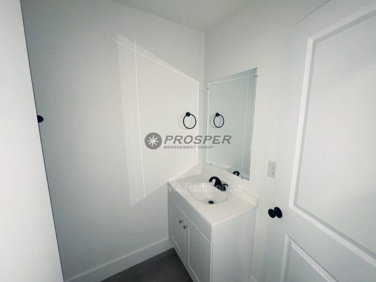 Apartment for rent at 4056 Parris Bridge Rd, Boiling Springs, SC 29316