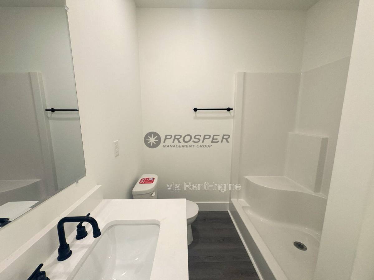 Apartment for rent at 4056 Parris Bridge Rd, Boiling Springs, SC 29316