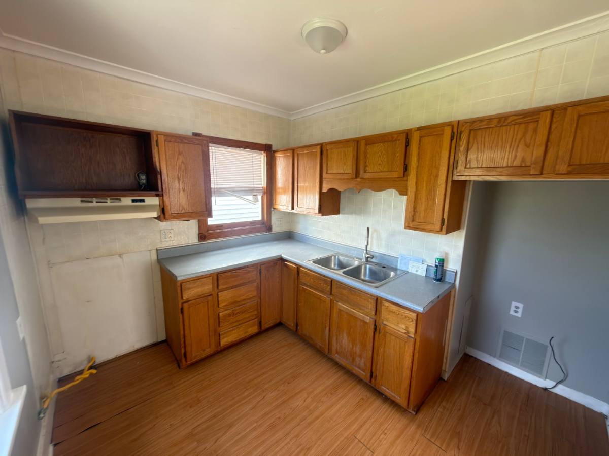 House for rent at 2915 N Wisconsin Ave, Peoria, IL 61603