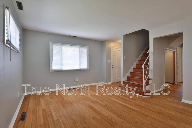 House for rent at 2353 Hanna Dr, Columbus, OH 43211