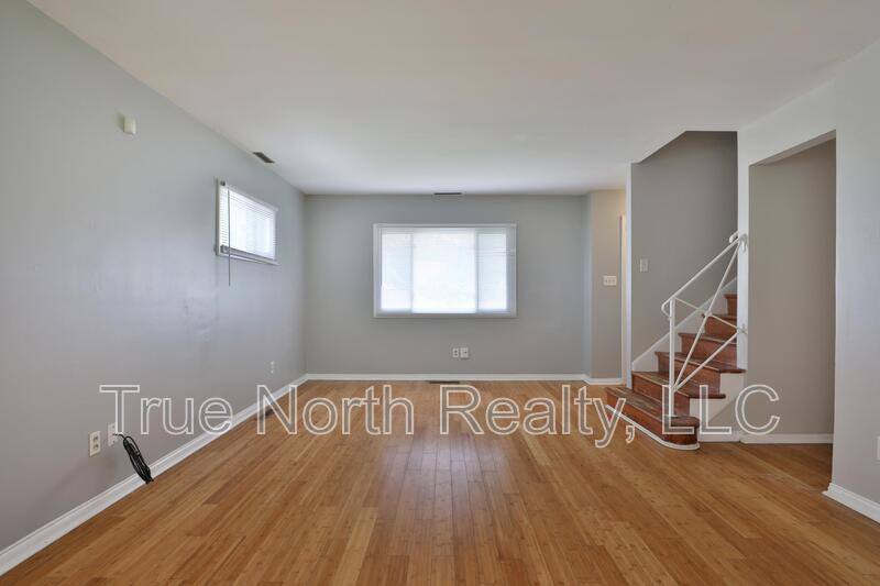 House for rent at 2353 Hanna Dr, Columbus, OH 43211
