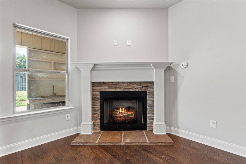 House for rent at 220 Dinner Tree Square, Huntsville, AL 35811