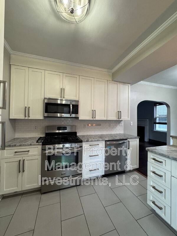 House for rent at 2208 Wilmore Dr, Charlotte, NC 28203