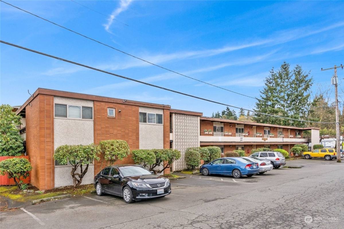 Apartment for rent at Cameo, 1121 SW 126th St, Seattle, WA 98146