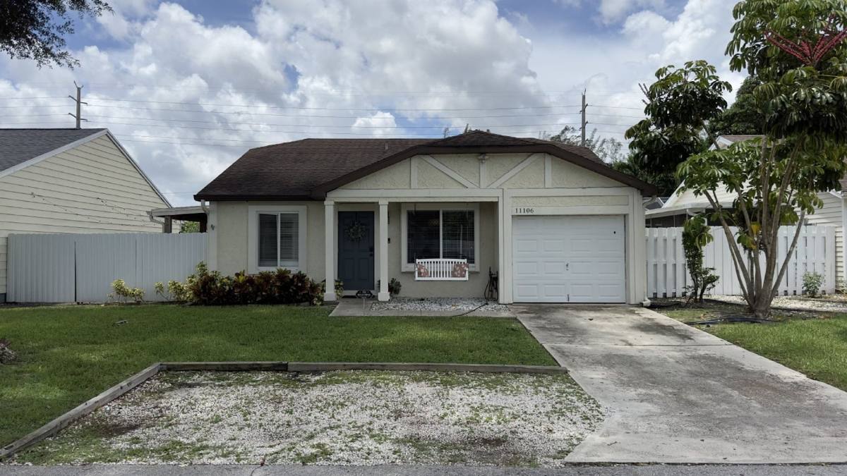 Apartment for rent at 11106 Sacco Dr, Boca Raton, FL 33428