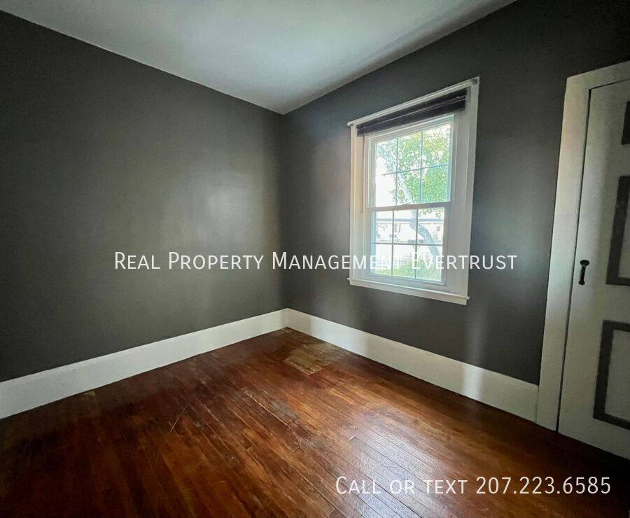 Apartment for rent at 98 Main St #A, Winthrop, ME 04364