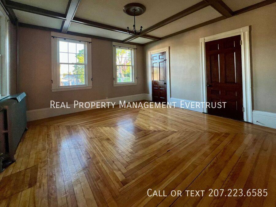 Apartment for rent at 98 Main St #A, Winthrop, ME 04364