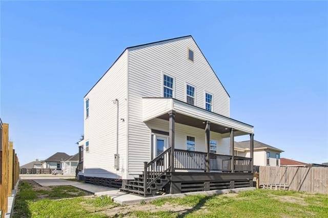 House for rent at 424 Cougar Dr, Arabi, LA 70032