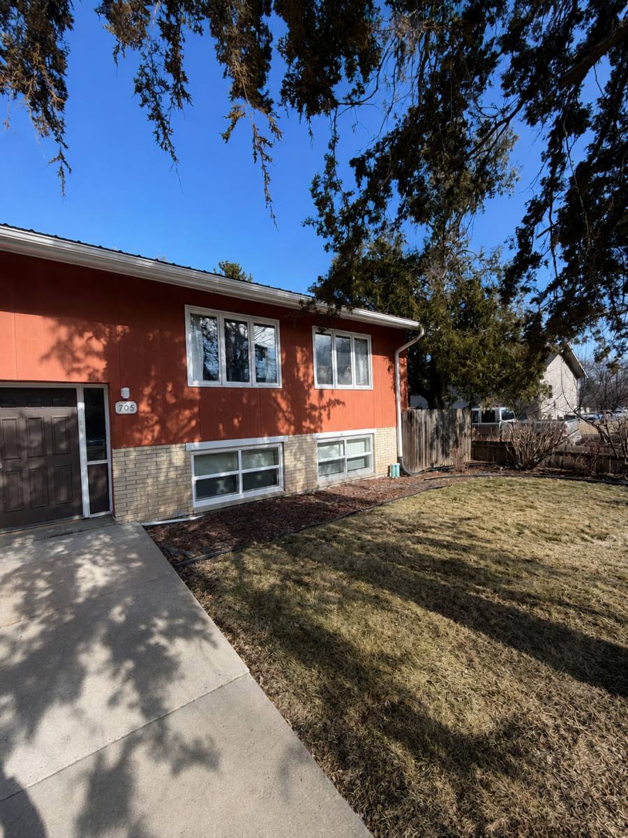 Apartment for rent at 707 Tremont St #1, Mauston, WI 53948