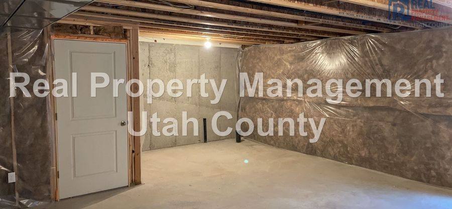 Townhouse for rent at 487 S Fox Chase Lane, Saratoga Springs, UT 84045