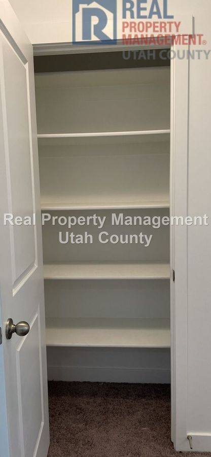 Townhouse for rent at 487 S Fox Chase Lane, Saratoga Springs, UT 84045