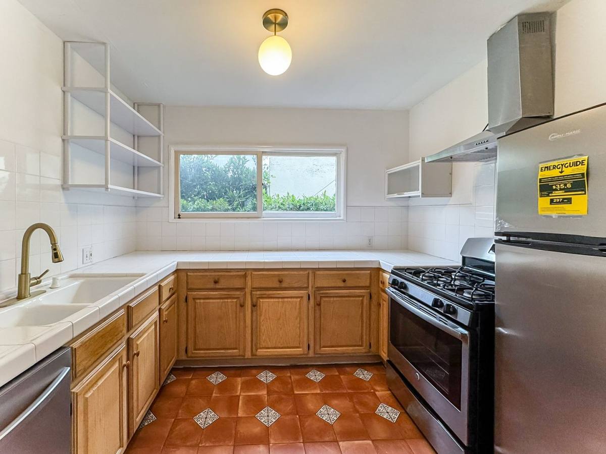 House for rent at 2033 Euclid St #6, Santa Monica, CA 90405