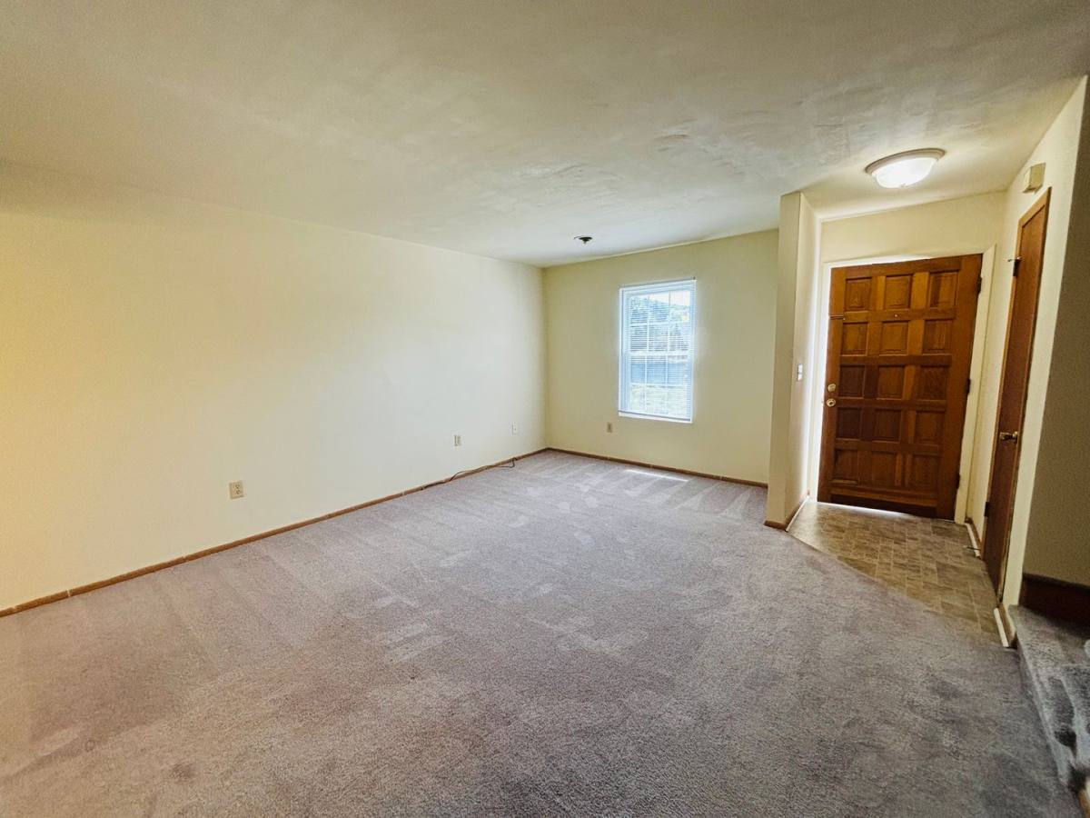 Townhouse for rent at 353 New Kent Rd, Blacksburg, VA 24060
