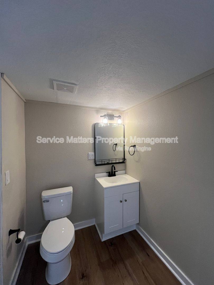 House for rent at 1319 W Jackson St, Pensacola, FL 32501