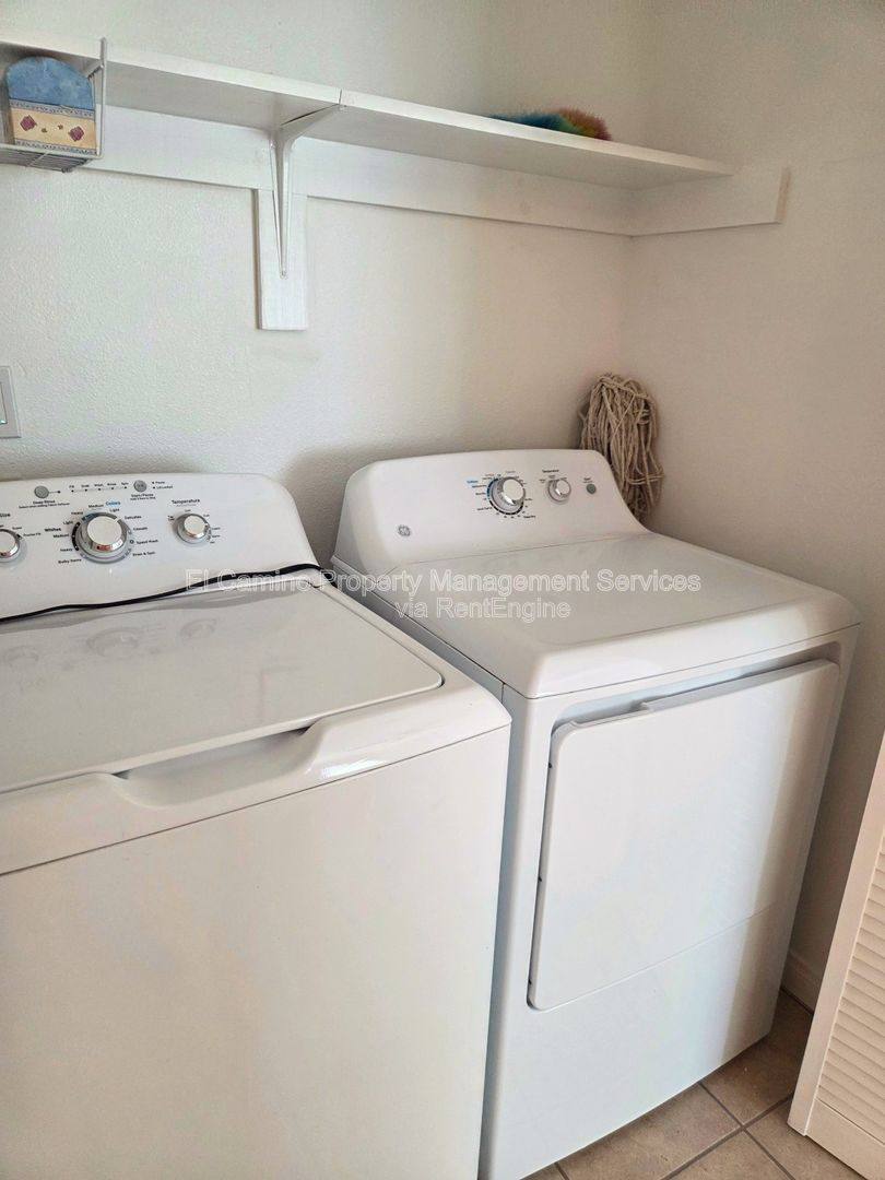 Apartment for rent at 8446 California Ave #B, South Gate, CA 90280