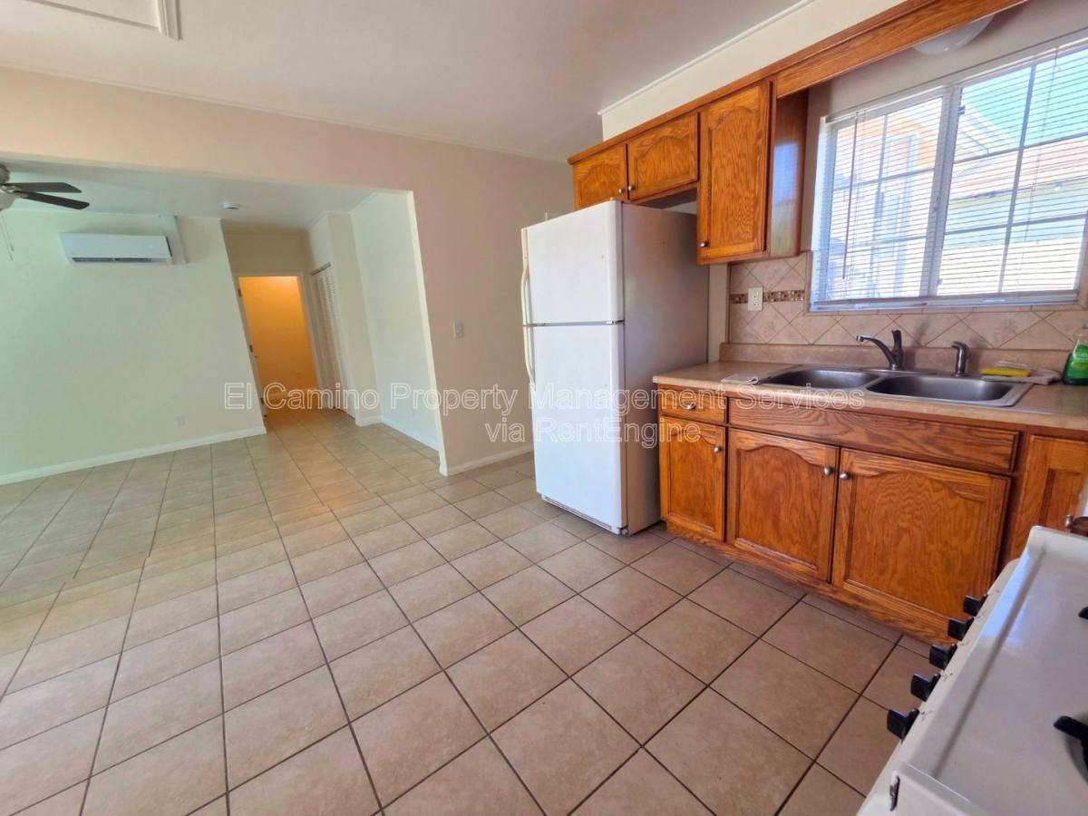 Apartment for rent at 8446 California Ave #B, South Gate, CA 90280