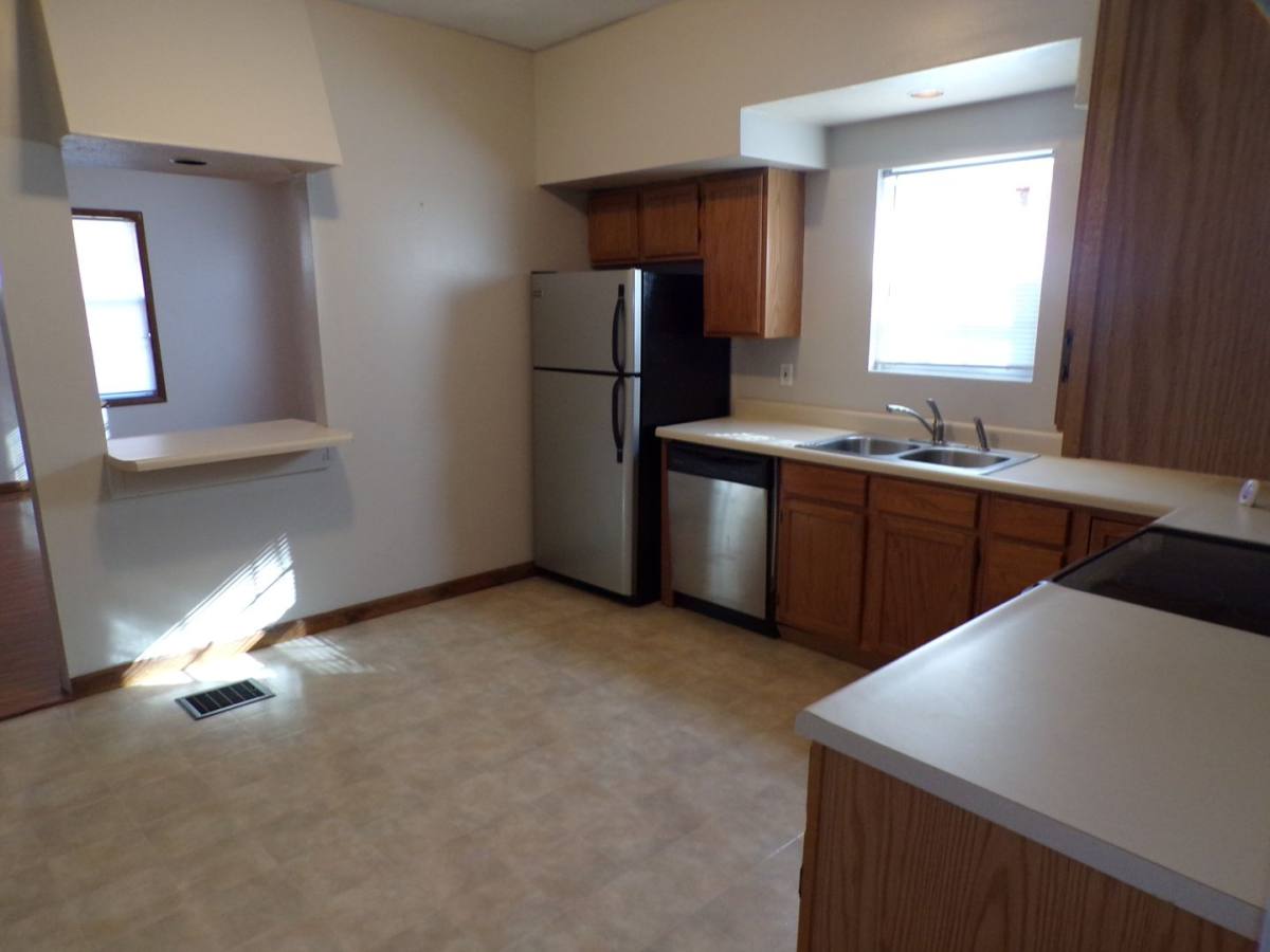 Apartment for rent at 247 S Kansas St, Edwardsville, IL 62025