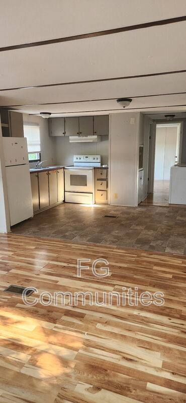 House for rent at 100 2nd Ave SE #F, Hildebran, NC 28637