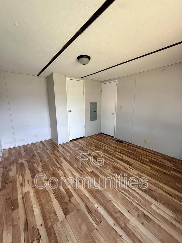 House for rent at 100 2nd Ave SE #F, Hildebran, NC 28637