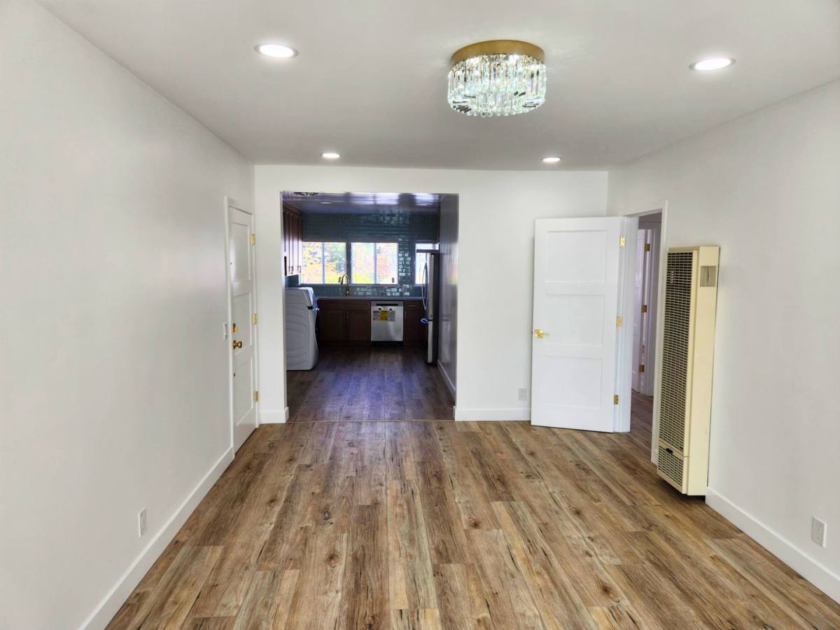 Apartment for rent at 1802 Ocean Park Blvd, Santa Monica, CA 90405