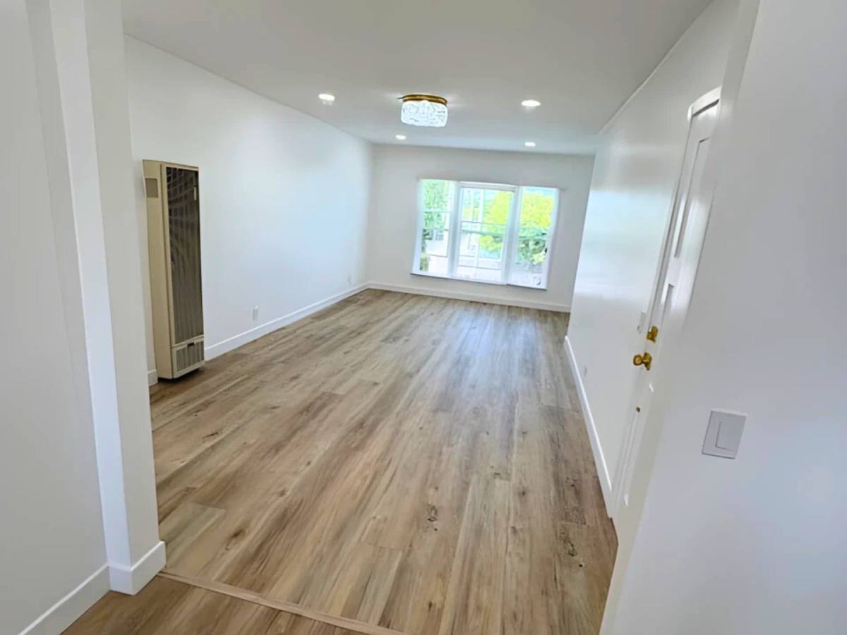 Apartment for rent at 1802 Ocean Park Blvd, Santa Monica, CA 90405