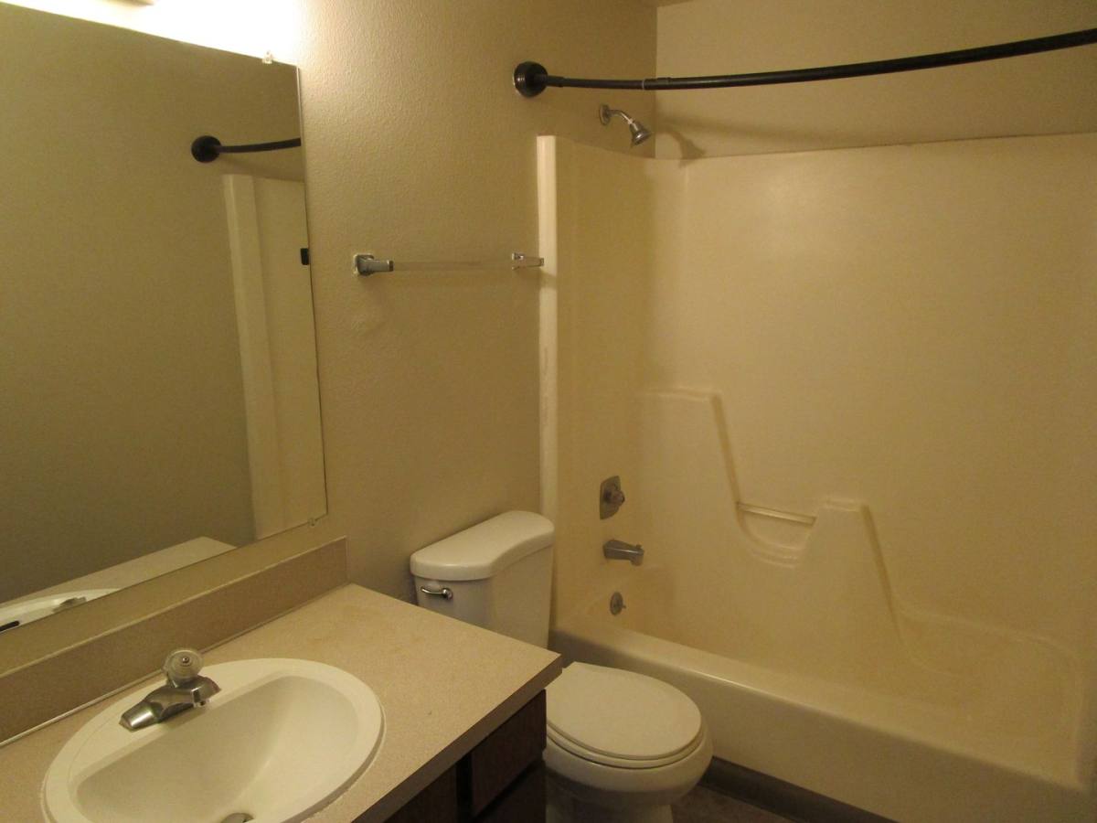 Apartment for rent at 850 NW 10th St, Prineville, OR 97754