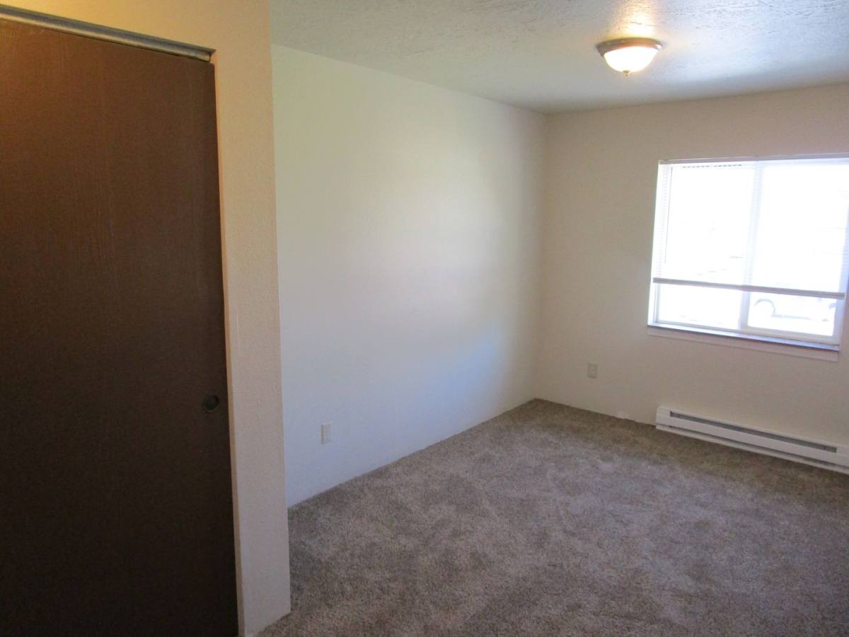 Apartment for rent at 850 NW 10th St, Prineville, OR 97754