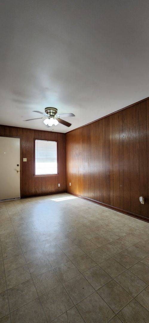 Apartment for rent at 900 Hackberry St, Nacogdoches, TX 75964