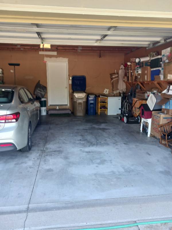 House for rent at 1615 N Arrowhead Dr, Derby, KS 67037