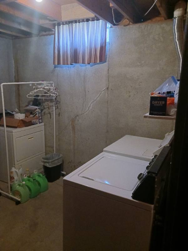 House for rent at 1615 N Arrowhead Dr, Derby, KS 67037