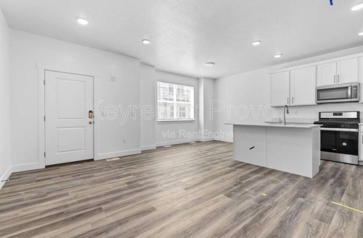 Townhouse for rent at 909 N 1300 E, Spanish Fork, UT 84660