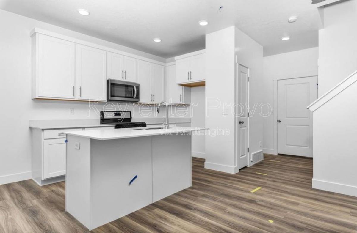 Townhouse for rent at 909 N 1300 E, Spanish Fork, UT 84660