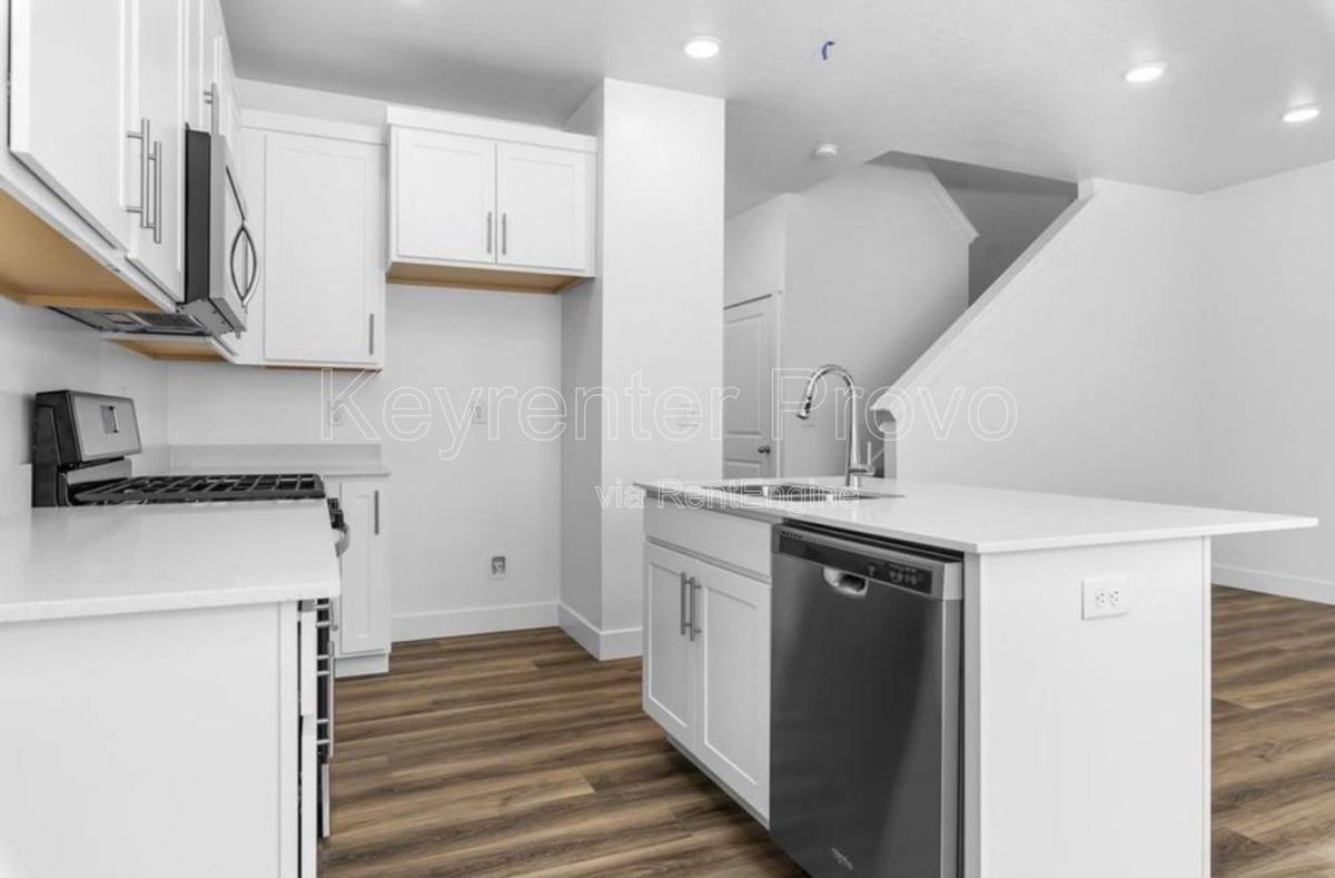 Townhouse for rent at 909 N 1300 E, Spanish Fork, UT 84660