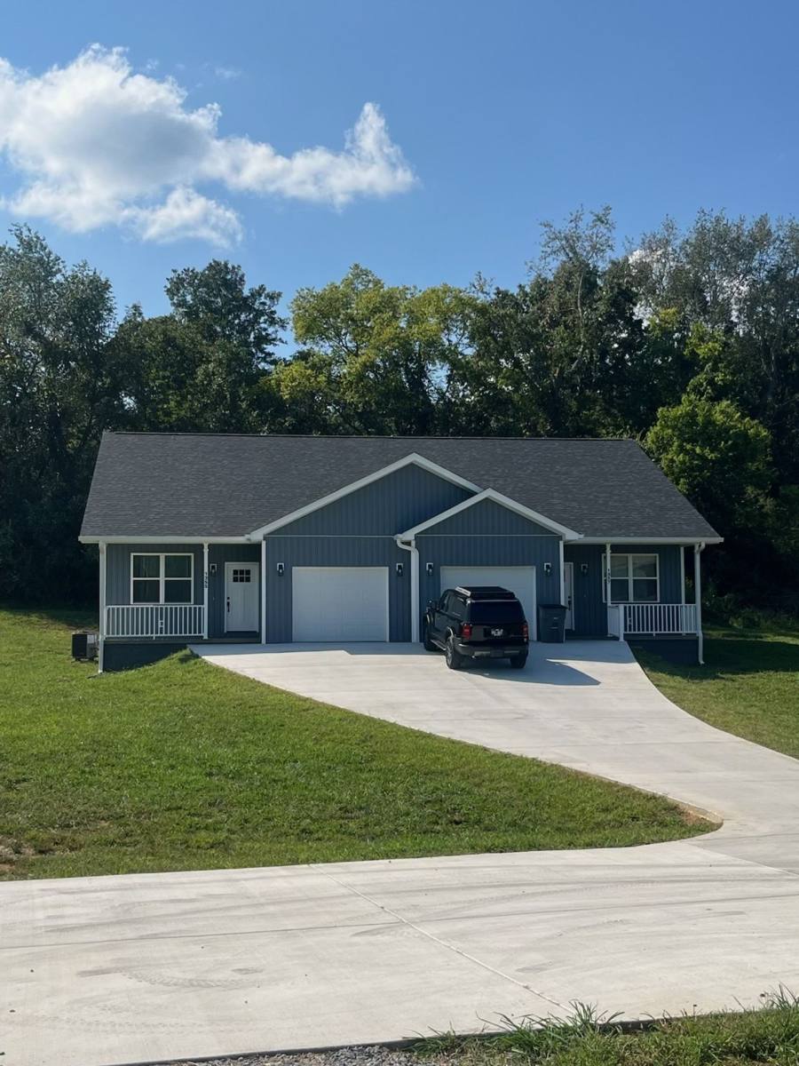 Townhouse for rent at 1355 Joe Stephens Rd, Morristown, TN 37814