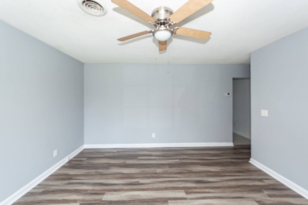 House for rent at 107 Greenhurst Ave, Summerville, SC 29485