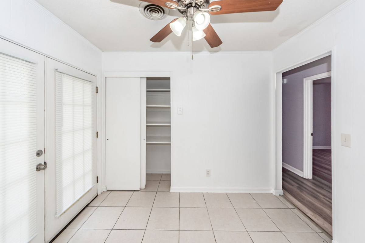 House for rent at 107 Greenhurst Ave, Summerville, SC 29485