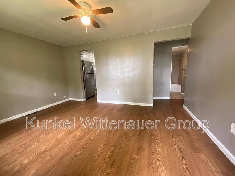 Apartment for rent at 21 Gundlach Place, Belleville, IL 62226