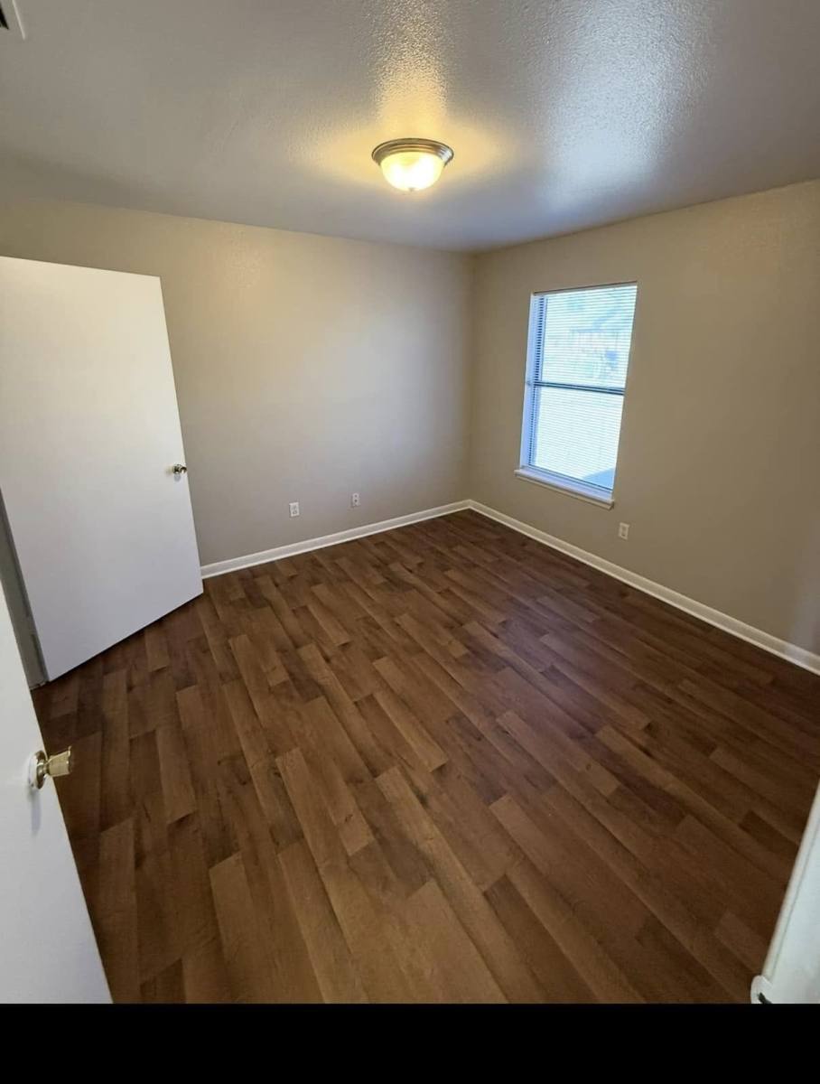 Apartment for rent at 39 Circle Dr #39, Whitney, TX 76692