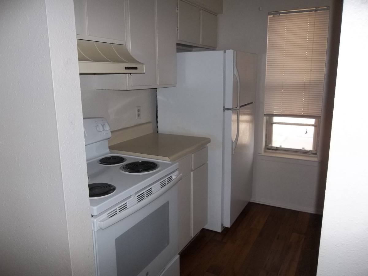 Apartment for rent at 1107 W Whitney Place Dr, Whitney, TX 76692