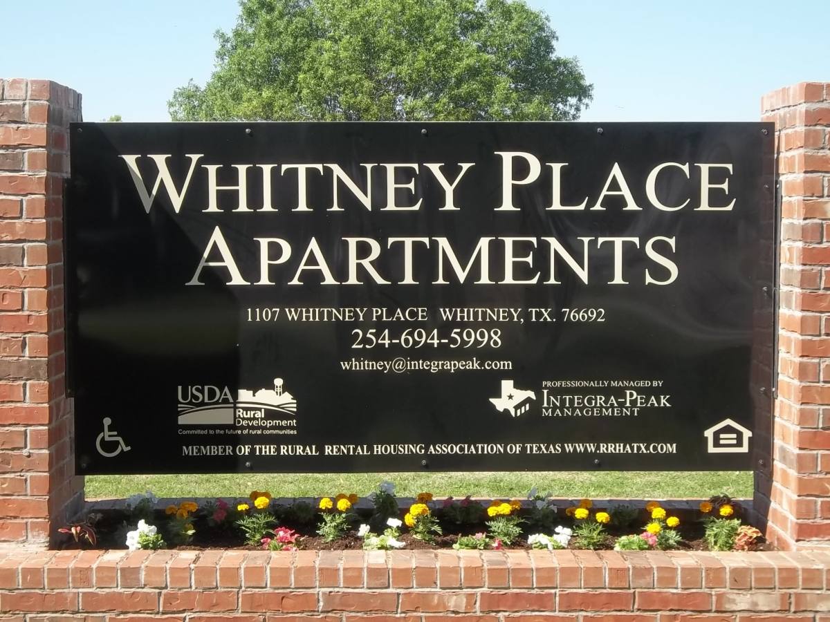 Apartment for rent at 1107 W Whitney Place Dr, Whitney, TX 76692