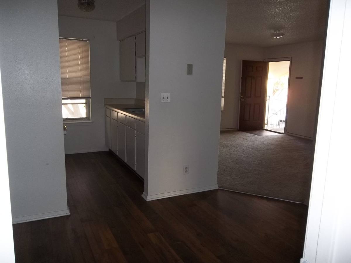 Apartment for rent at 1107 W Whitney Place Dr, Whitney, TX 76692