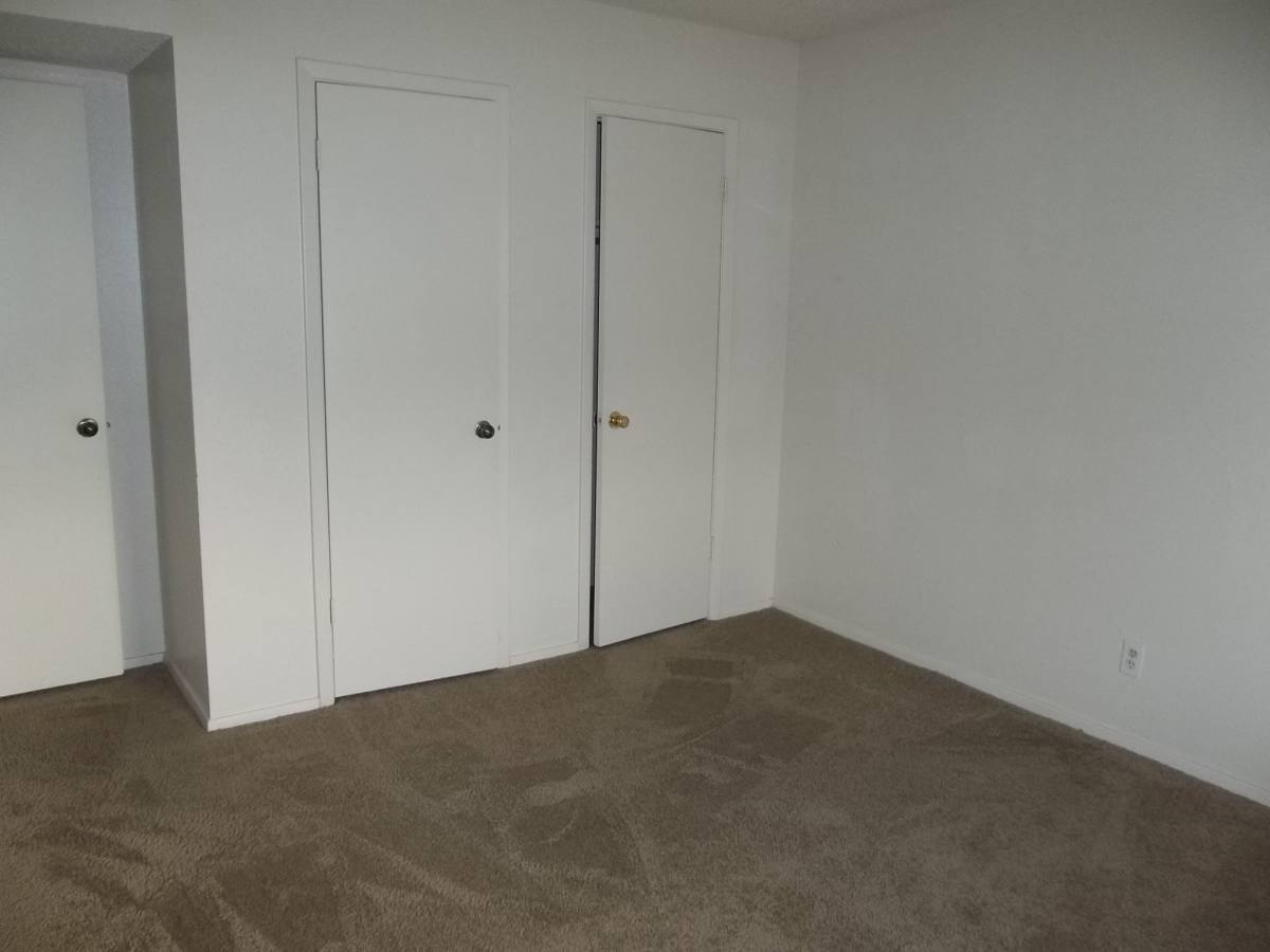 Apartment for rent at 1107 W Whitney Place Dr, Whitney, TX 76692
