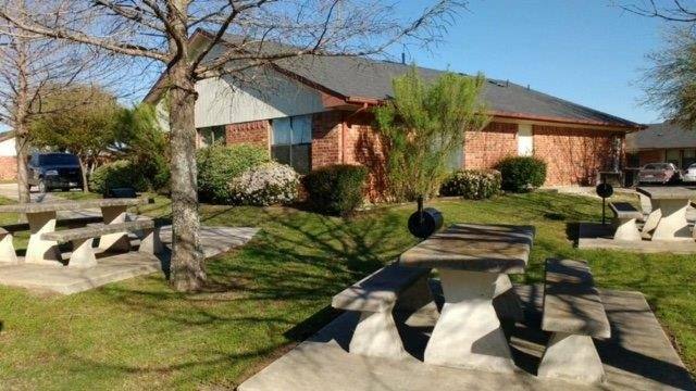 Apartment for rent at 1031 Old Bynum Rd, Hillsboro, TX 76645
